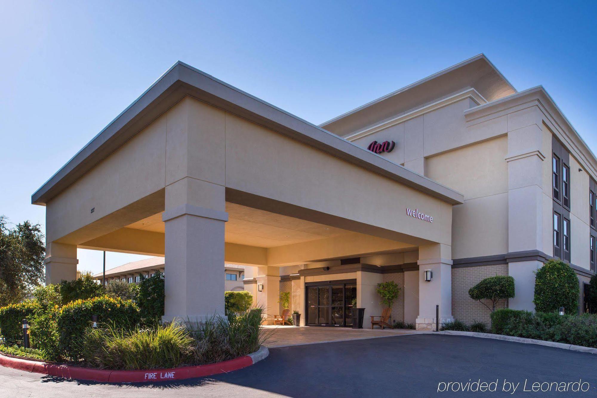 Hampton Inn San Antonio Stone Oak Exterior photo