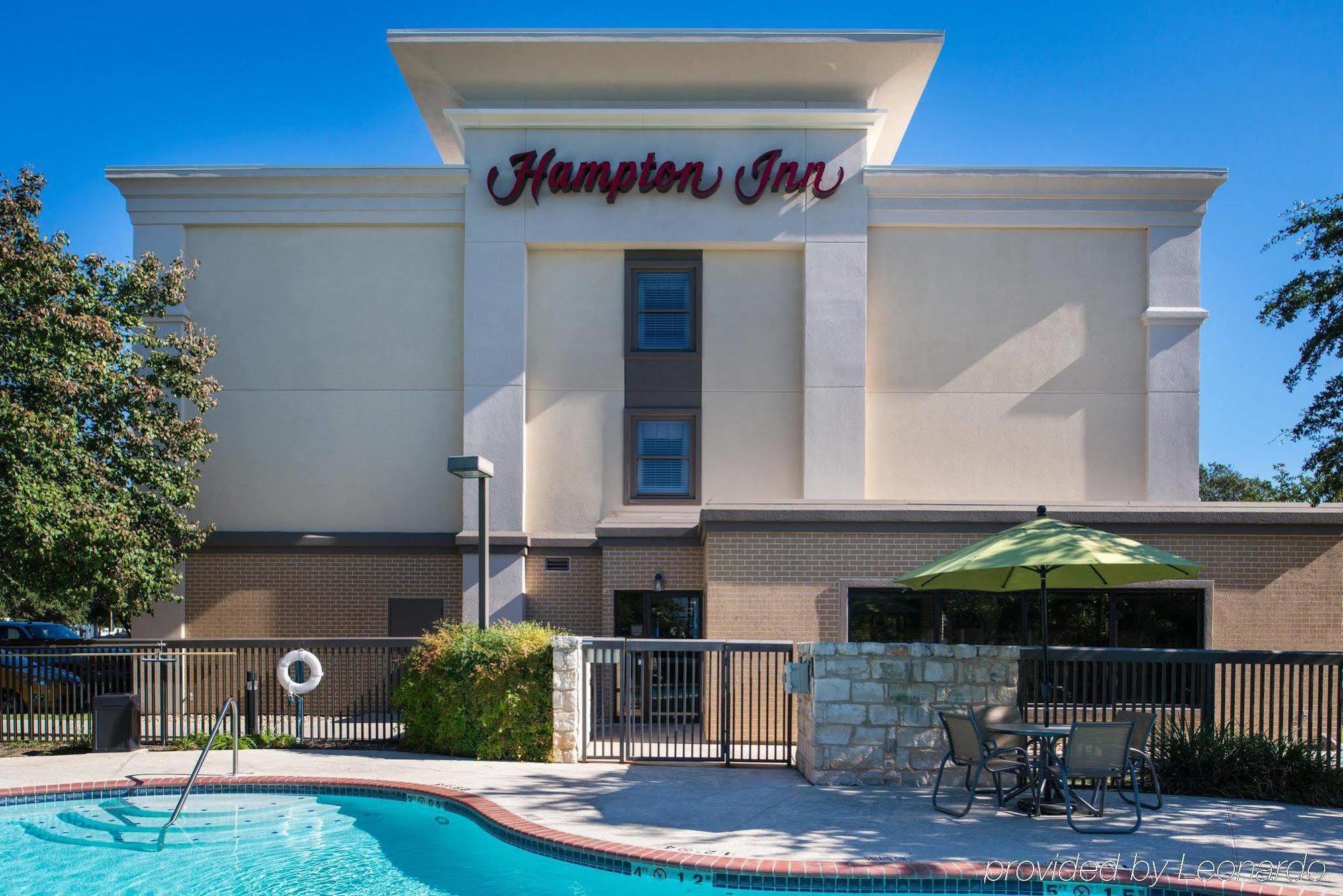 Hampton Inn San Antonio Stone Oak Exterior photo
