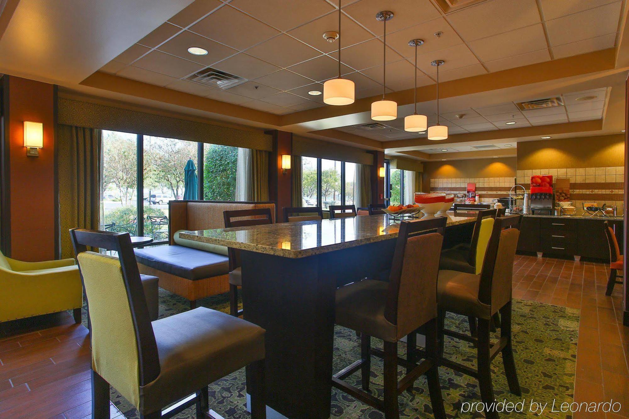 Hampton Inn San Antonio Stone Oak Exterior photo