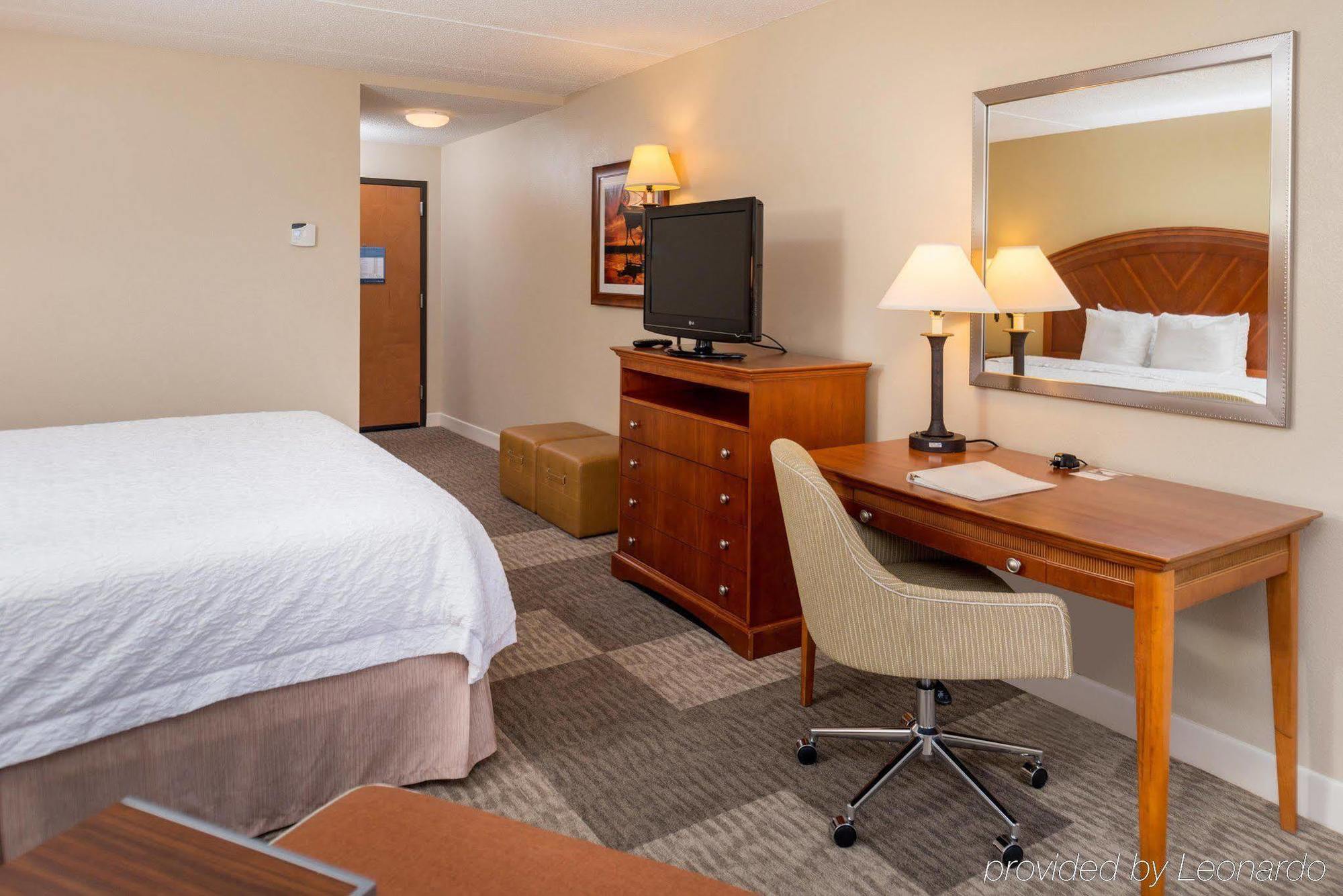 Hampton Inn San Antonio Stone Oak Exterior photo