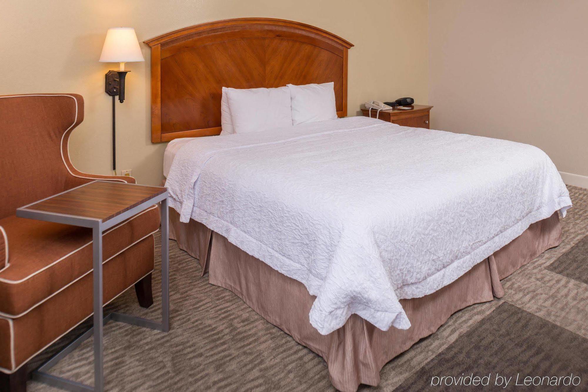 Hampton Inn San Antonio Stone Oak Exterior photo