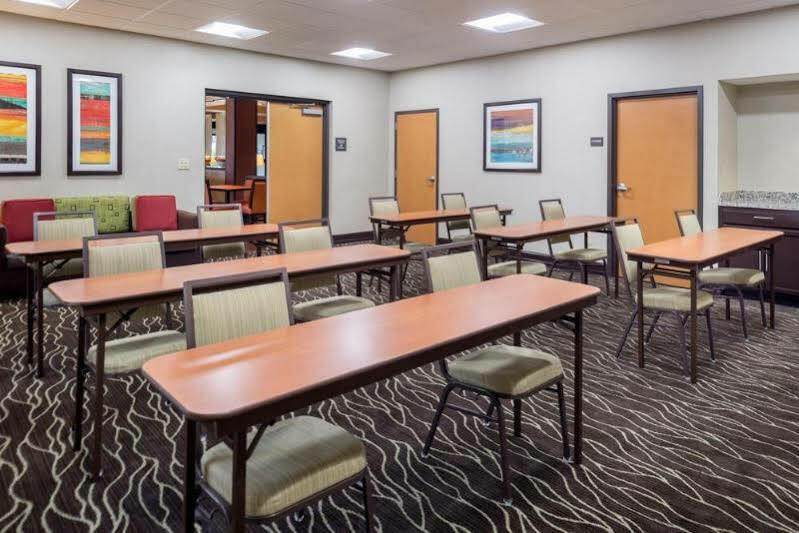 Hampton Inn San Antonio Stone Oak Exterior photo